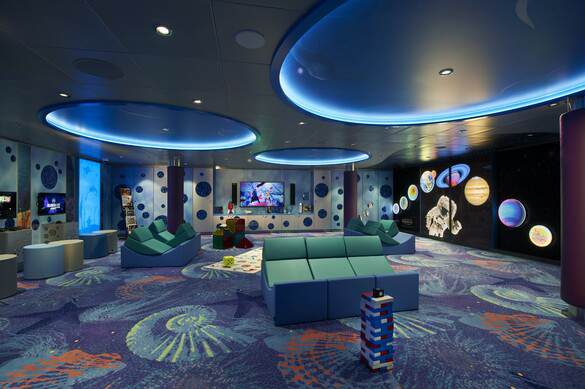 Carnival Mardi Gras - Camp Ocean 4, Credit. Rick Diaz.jpg